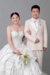 -雪中彩影婚纱摄影·微光艺术中心