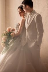 -雪中彩影婚纱摄影·微光艺术中心