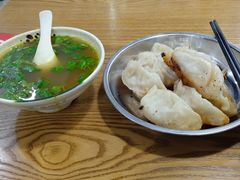 -黄阿姨锅贴大王(万航渡路店)