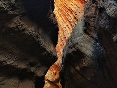 -天山神秘大峡谷