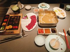 -左庭右院鲜牛肉火锅黑金店(陆家嘴中心店)