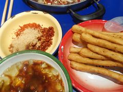 -马路边边串串香(苗栗路店)