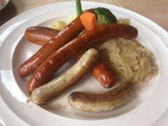 德国香肠拼盘-LENBACH兰巴赫西餐啤酒坊(大连东港店)