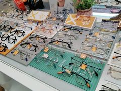 -沫芮眼镜·蔡司·依视路·尼康明月(环创店)
