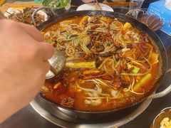 -鸿顺老铁锅美蛙鱼府(解放碑店)