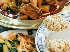 -牛一嘴·兰州牛肉面·大盘鸡(财富中心店)