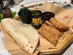 -丁里羊肉小镇(天鹅湖总店)