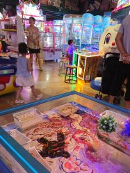 -卡通尼乐园(银泰店)