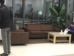 -莫泰酒店(上海虹桥北新泾地铁站天山路店)