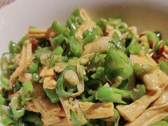 -二厨·吊桥小院·脆皮烧鸡公·本地农家菜(沿江西路店)