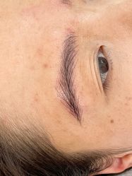 -一个差评成就的纹眉店