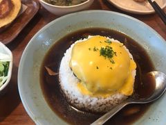 咖喱牛肉汉堡饭-红小满休闲餐厅(十全街店)