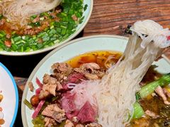 -八月美食小馆(周村太和路店)