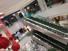 店内环境-百联临沂购物中心(临沂路店)