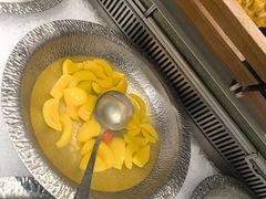 -金滏山·烤肉海鲜火锅自助(襄阳万达店)