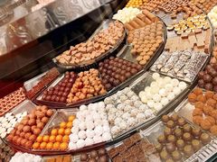 -Laderach 莱德拉(上海环贸iapm店)