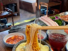 -明洞阿姨·韩式酱蟹烤肉·创意料理(三元桥店)