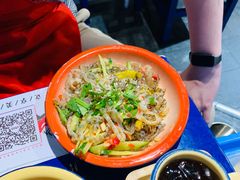 -马路边边串串香(苗栗路店)