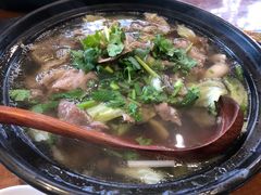 -谢老五跷脚牛肉·非遗传承店