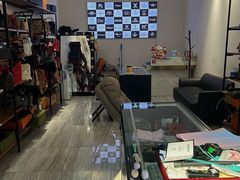 -小飞侠奢侈品回收 寄卖 养护(宝山宝龙广场店)