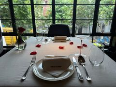 -弦月窗LUNETTE BY AMANDA(复兴路店)