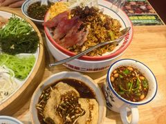 -怪噜范·老贵阳街头名小吃(汇金星力城店)