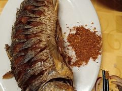 纳西烤鱼-心园餐厅·地道传统云南菜·三十年老店