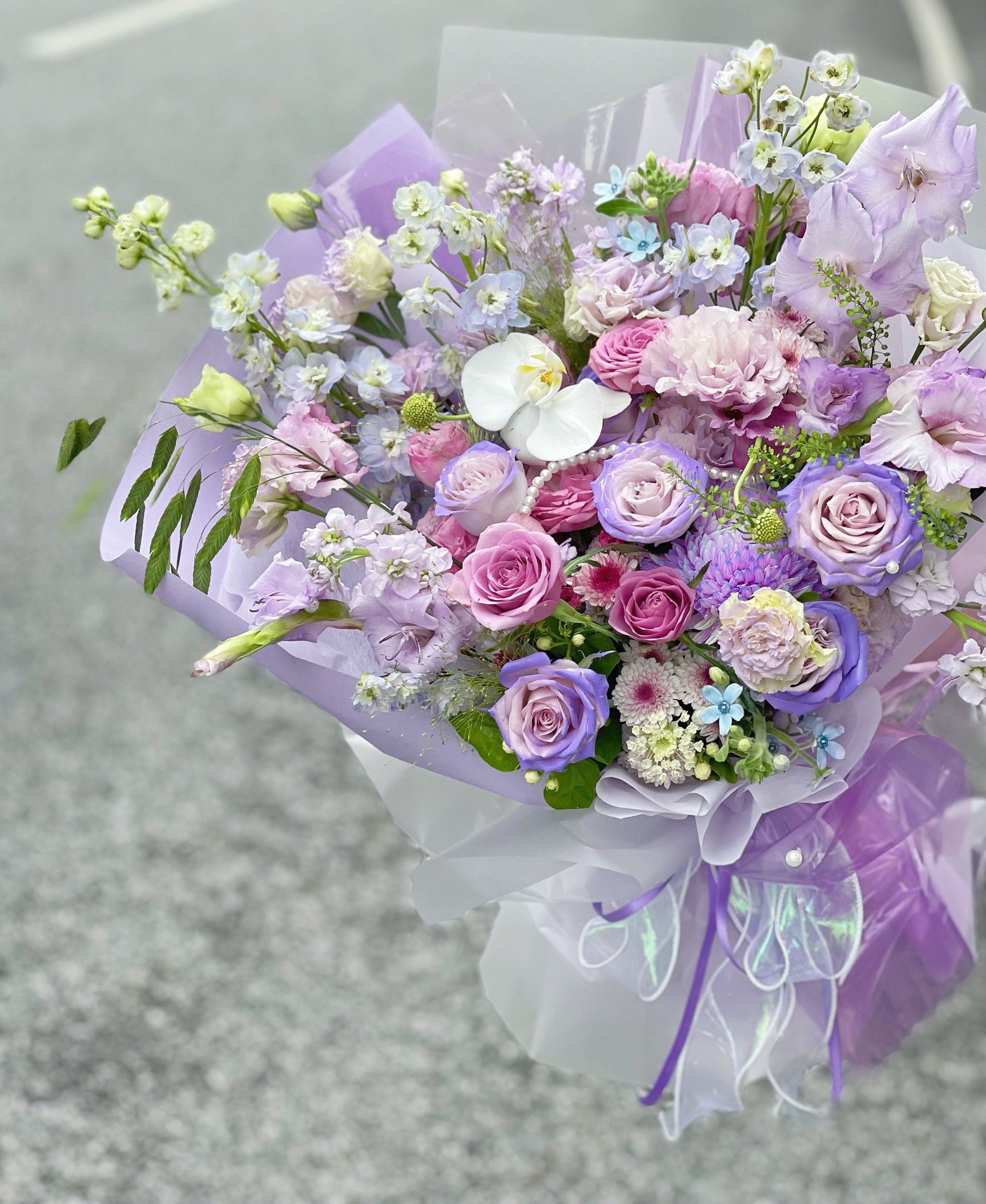 蝴蝶兰海洋之歌牡丹菊剑兰大花飞燕紫色系仙气生日闺蜜惊喜花束