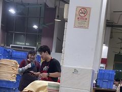 -标记美食新鲜猪杂(兴南大道店)
