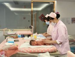 -盈月阁母婴护理中心·月子中心·月嫂育儿嫂