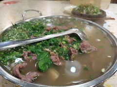 -杨三娘跷脚牛肉(羊子山西路店)