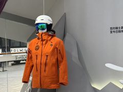 -迪桑特DESCENTE(北京三里屯BLANC店)