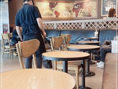 大堂-星巴克(广州正佳广场4层店)