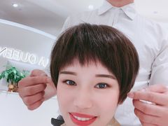 -LAQUEEN 时尚健康假发(万象城总店)