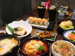 -鸟鸣门屋台料理(金帝银泰店)