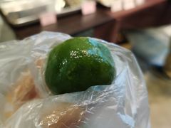 刀鱼青团-新镇江酒家(南京西路店)