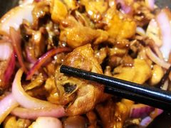 -胡须佬鸡煲四季火锅店(石厦西村直营店)