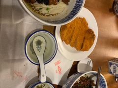 -沪西老弄堂面馆(定西路店)