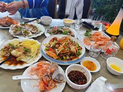 -潘先生平价海鲜城(神州半岛店)