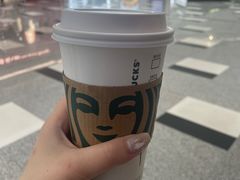 -星巴克(香港国际机场44号闸店)