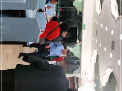 -马尔龙新疆饭店·清真(瑞景店)