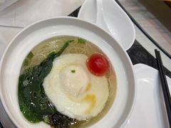 长寿面-高第街56号港式餐厅·精选(世茂广场宽厚里大明湖店)