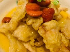 -山楂树融合菜餐厅