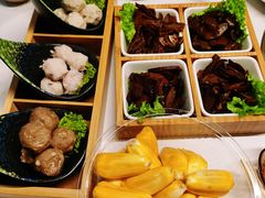 -汤宴·参须肚包鸡(南京路店)