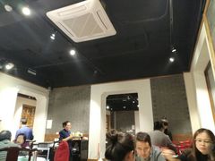 大堂-北平食府·北京烤鸭(北京西站六里桥店)