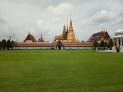 -皇家田广场(อนุสาวรีย์ทหารอาสา)