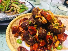 -秦臻海鲜农家乐(奉贤店)
