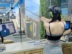 -都市枪神实弹射击俱乐部