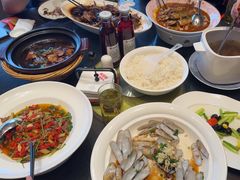 -新天明砂锅鱼头煲