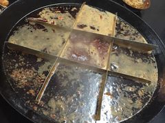 -岗上渣渣老火锅(两路口店)